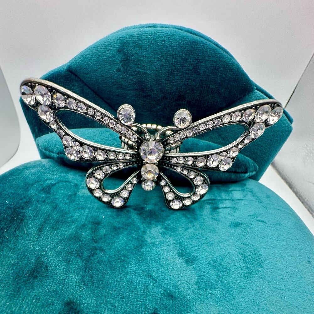Beautiful Very Large Sparkly Butterfly Ring